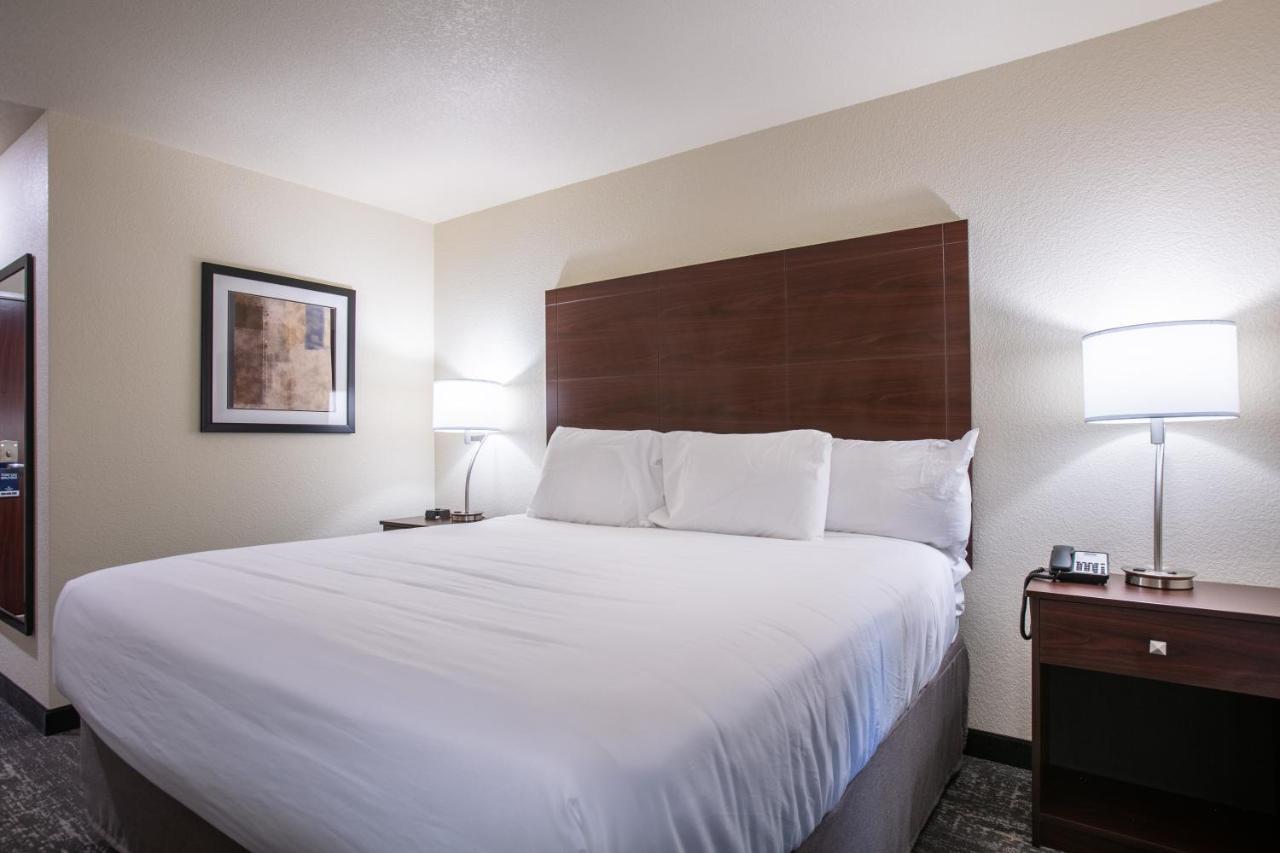 Cobblestone Inn & Suites - Pine Bluffs Ngoại thất bức ảnh