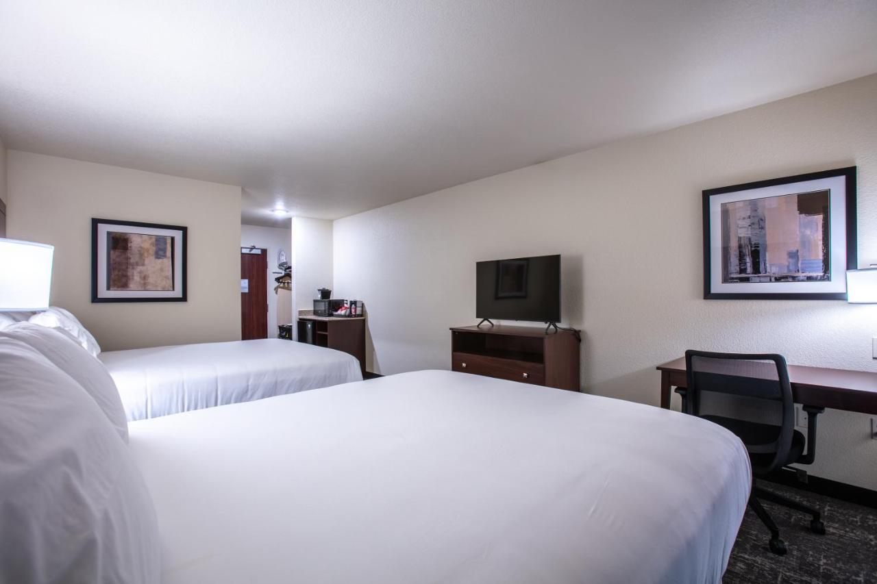 Cobblestone Inn & Suites - Pine Bluffs Ngoại thất bức ảnh