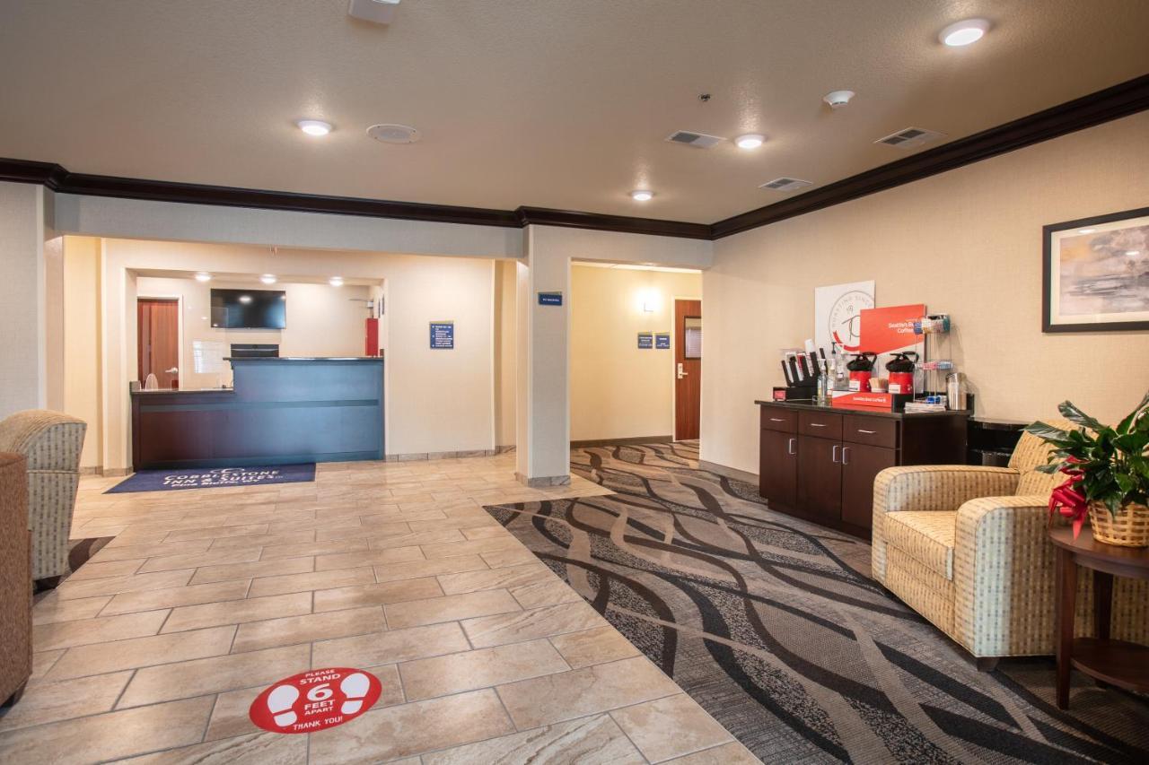 Cobblestone Inn & Suites - Pine Bluffs Ngoại thất bức ảnh