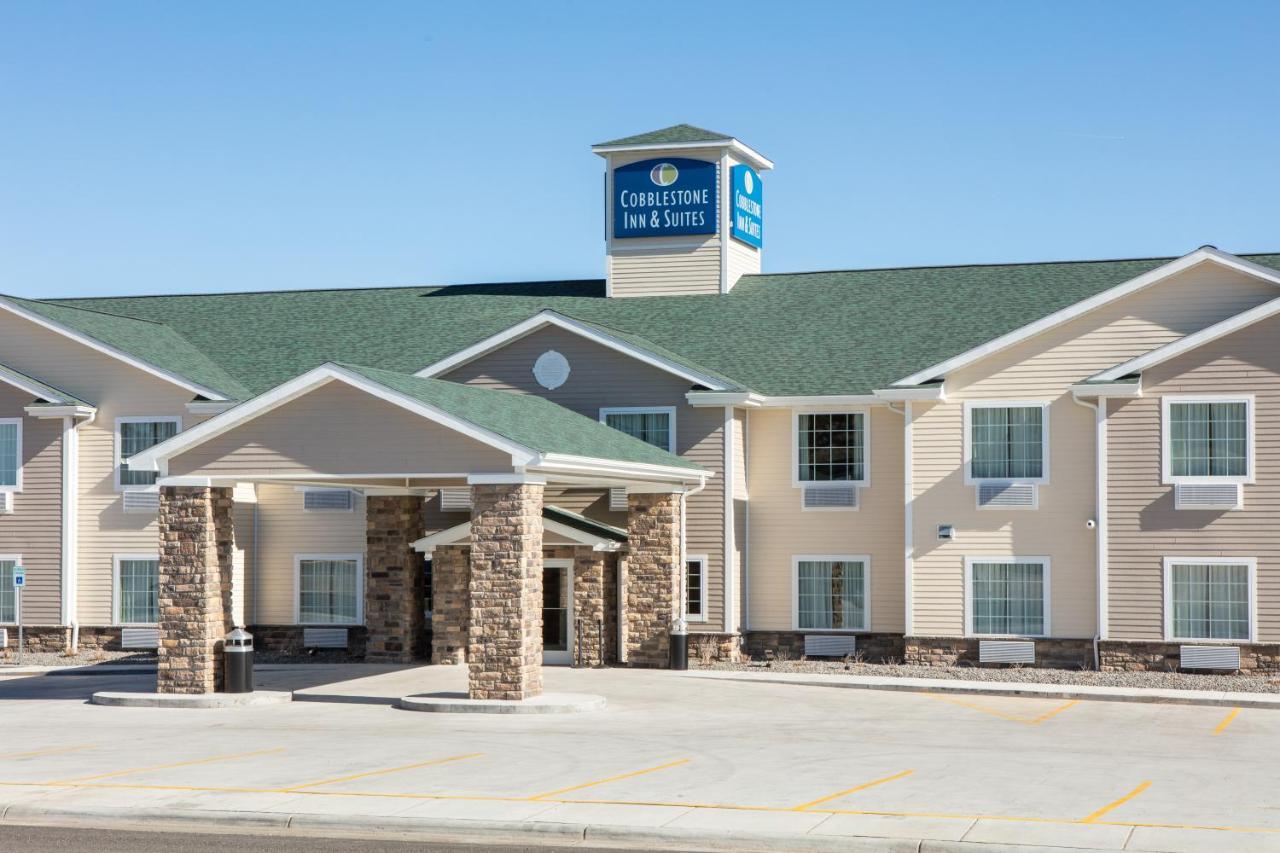 Cobblestone Inn & Suites - Pine Bluffs Ngoại thất bức ảnh