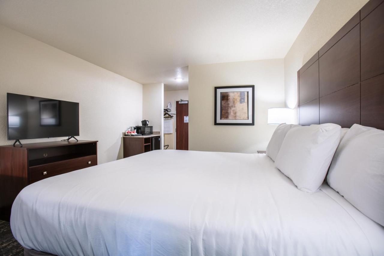 Cobblestone Inn & Suites - Pine Bluffs Ngoại thất bức ảnh