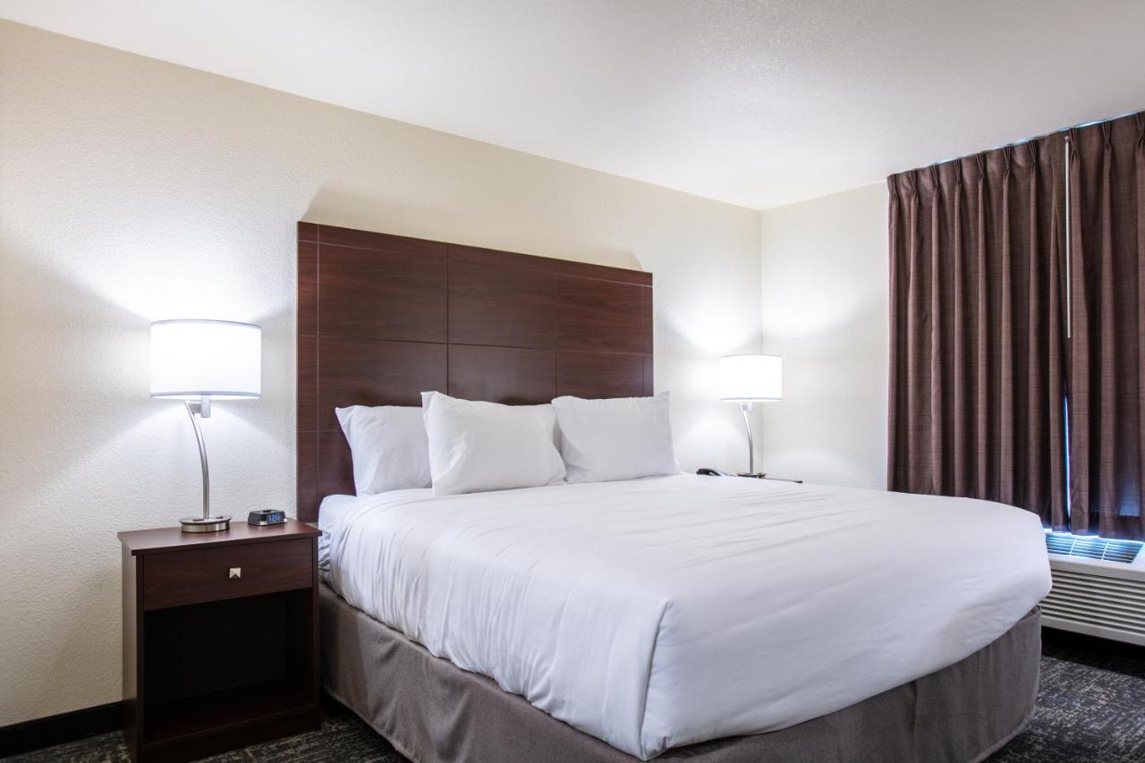 Cobblestone Inn & Suites - Pine Bluffs Ngoại thất bức ảnh