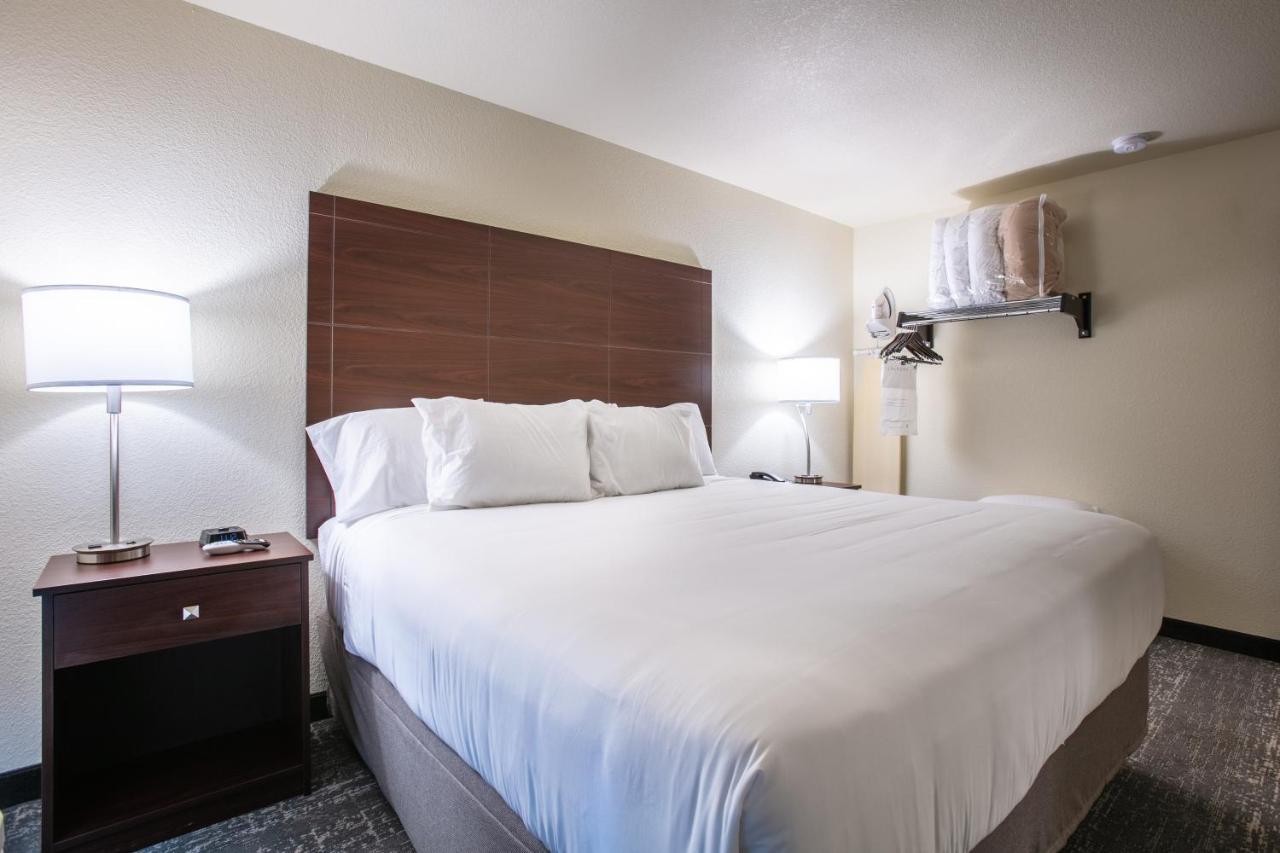 Cobblestone Inn & Suites - Pine Bluffs Ngoại thất bức ảnh
