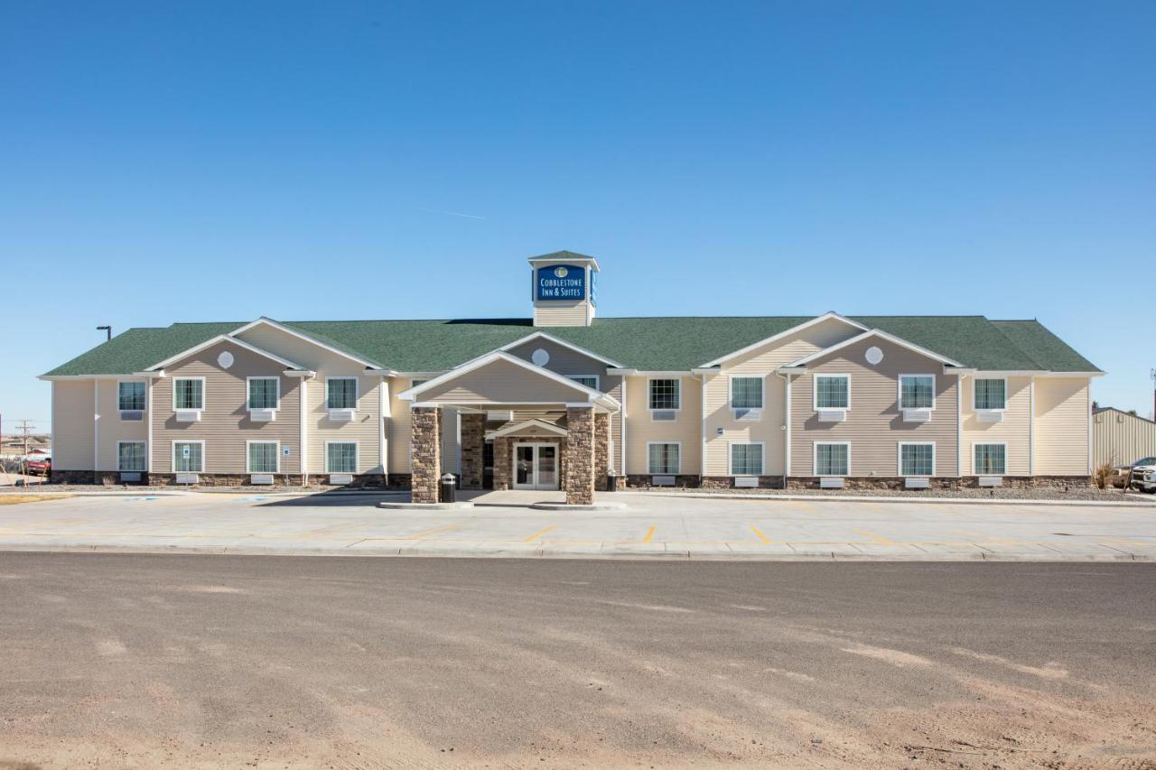 Cobblestone Inn & Suites - Pine Bluffs Ngoại thất bức ảnh